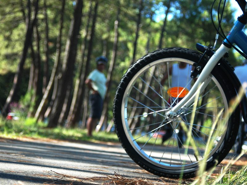 Velo-enfant-piste-cyclable-biscarrosse-1